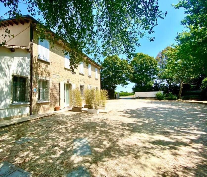 Bed and Breakfast Il Bianconiglio R&B Carraie Zewnętrze zdjęcie