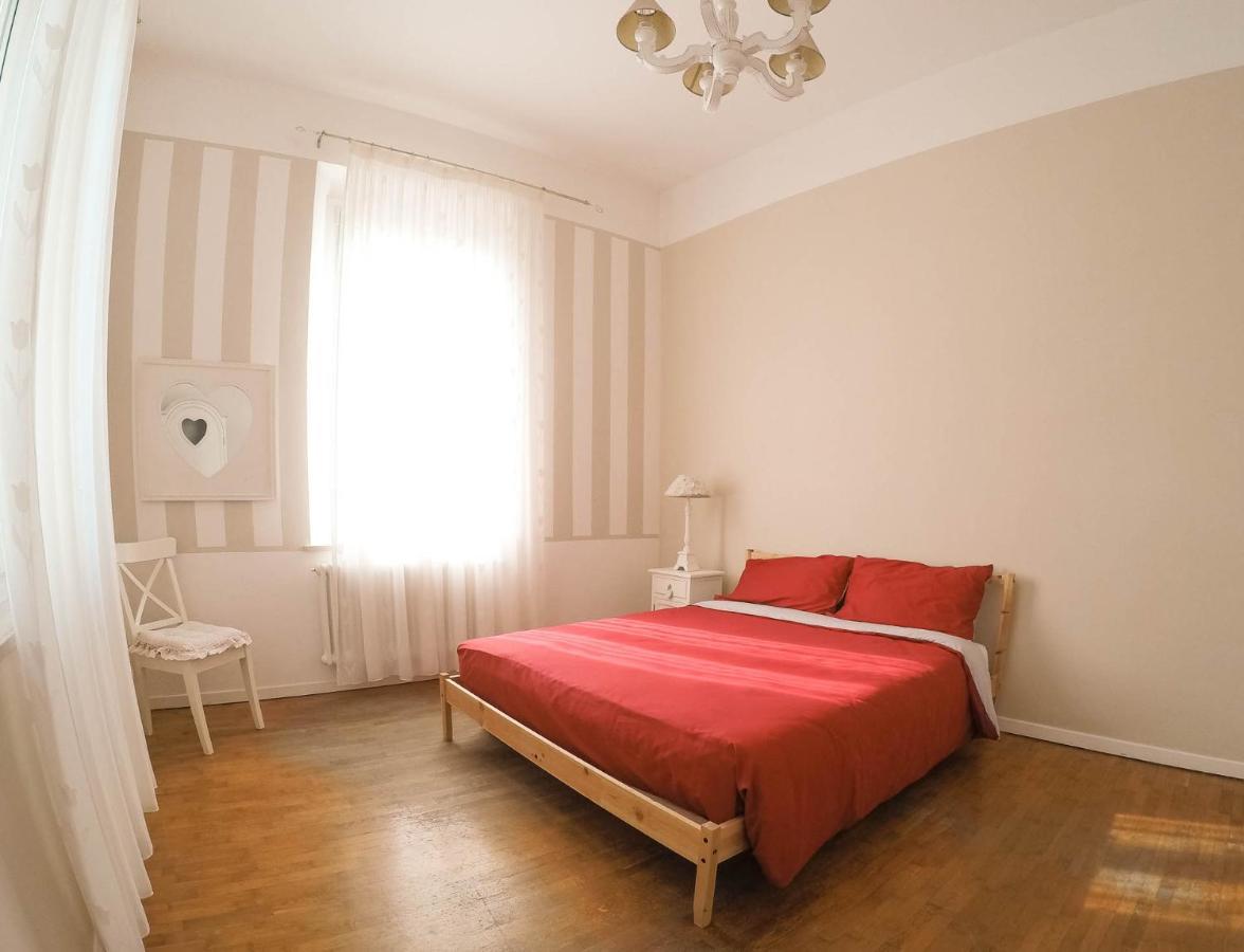 Bed and Breakfast Il Bianconiglio R&B Carraie Zewnętrze zdjęcie