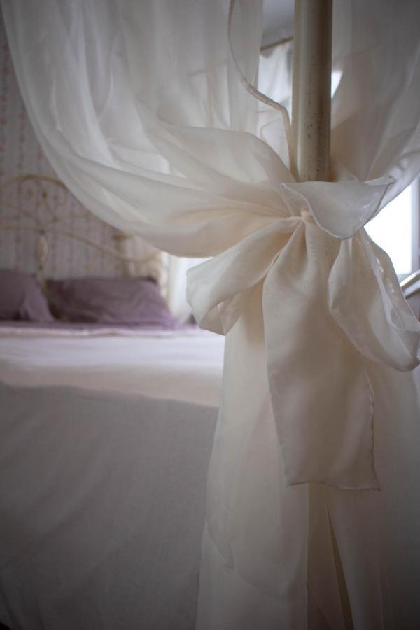 Bed and Breakfast Il Bianconiglio R&B Carraie Zewnętrze zdjęcie