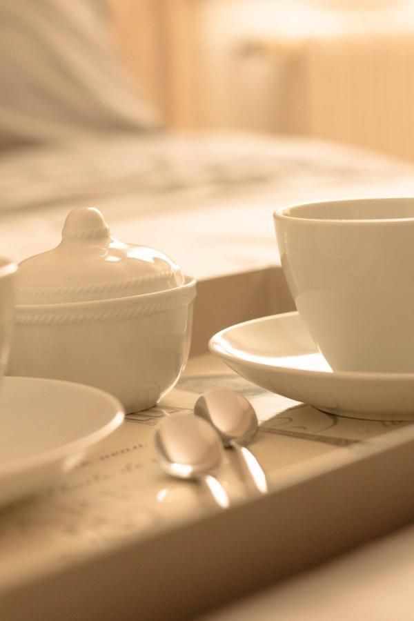 Bed and Breakfast Il Bianconiglio R&B Carraie Zewnętrze zdjęcie
